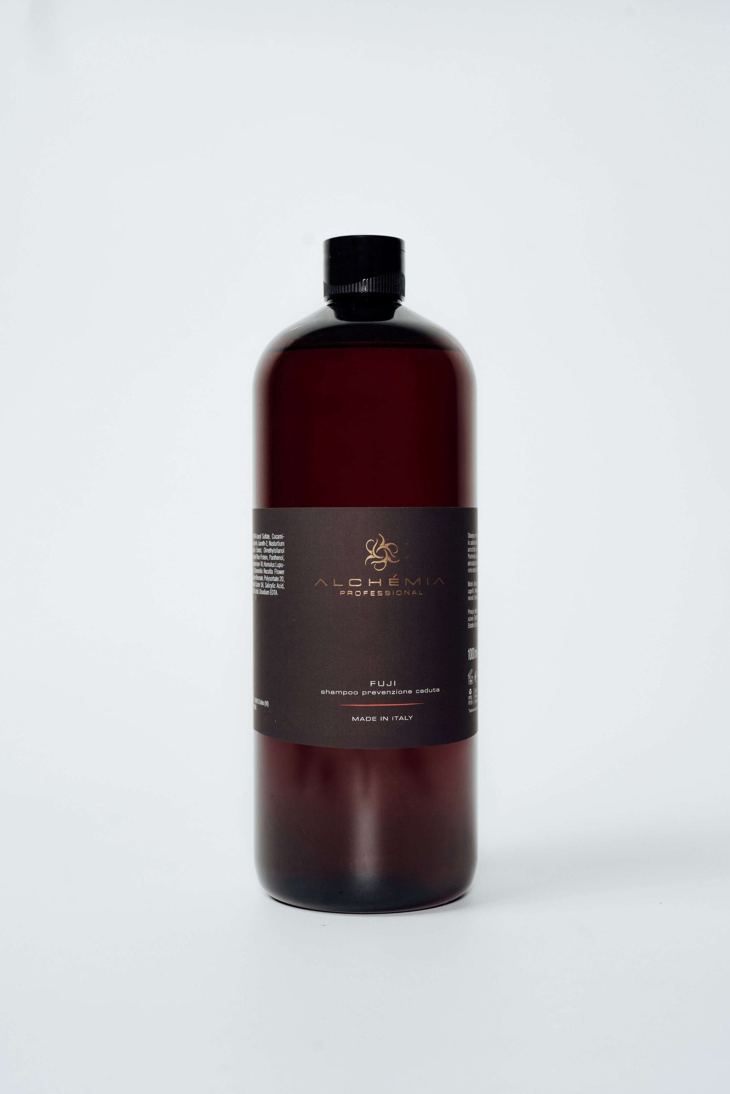 Shampoo formulato specificatamente per contrastare la caduta dei capelli e rinforzarli, idrata e dona volume