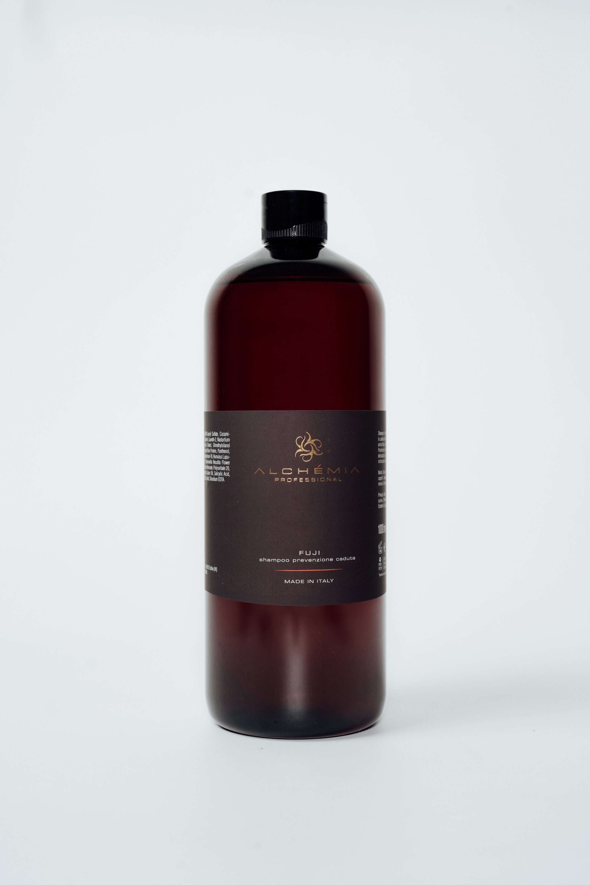 Shampoo formulato specificatamente per contrastare la caduta dei capelli e rinforzarli, idrata e dona volume